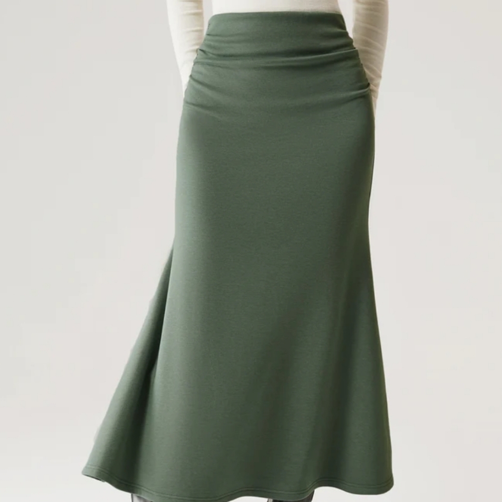 NWT OGL MaxWarm Mermaid Maxi Skirt Moss Green Thermal Size S
